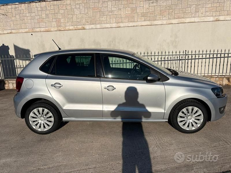 Usata VW Polo Highline 90 CV (66 kW) 2011 Grigio Utilitaria