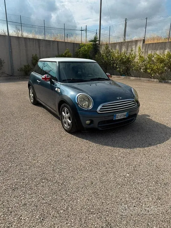 Usata Mini Cooper D 109 CV (80 kW) 2009 Utilitaria