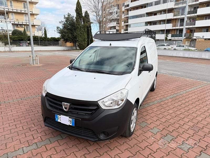 Gebraucht Dacia Dokker Ambiance 101 PS (74 kW) 2016 Weiß Van / Kleinbus