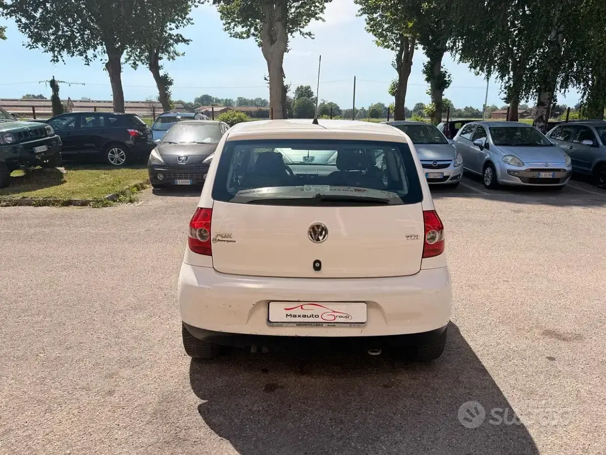 Usata VW Fox Sport 69 CV (50 kW) 2009 Bianco Utilitaria