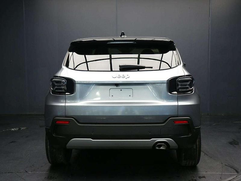 Nuova Jeep Avenger Summit 101 CV (74 kW) 2025 Grigio SUV