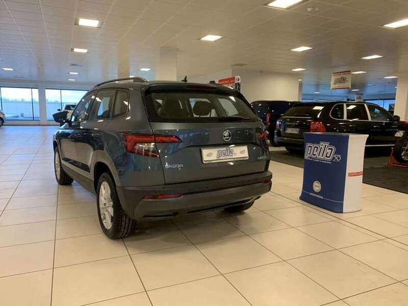 Usata Skoda Karoq Style 116 CV (85 kW) 2019 Grigio scuro SUV