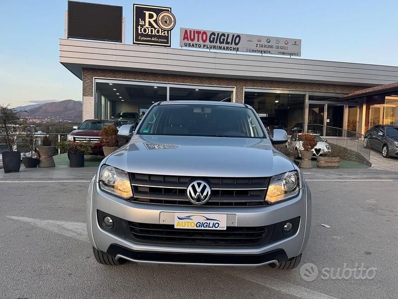 Usado VW Amarok Trendline 164 CV (120 kW) 2011 Gris Pickup/Camioneta
