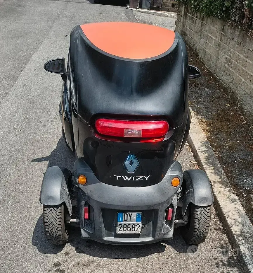 Usata Renault Twizy 13 kW (18 CV) 2012 Nero Utilitaria