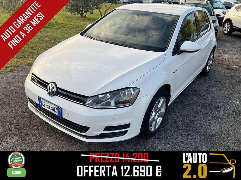 Bianco Usata 2016 VW Golf Trendline Tre volumi | 12.690 € (Ottimo prezzo) - Immagine 1/4
