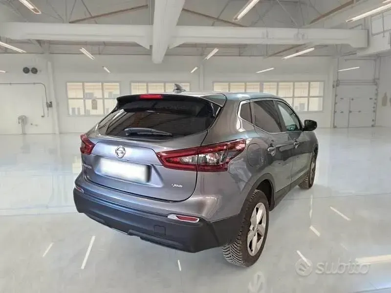 Usata Nissan Qashqai 116 CV (85 kW) 2020 Grigio SUV