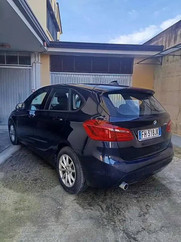 Usata BMW 216 Active Tourer Advantage 116 CV (85 kW) 2017 Blu/azzurro Monovolume