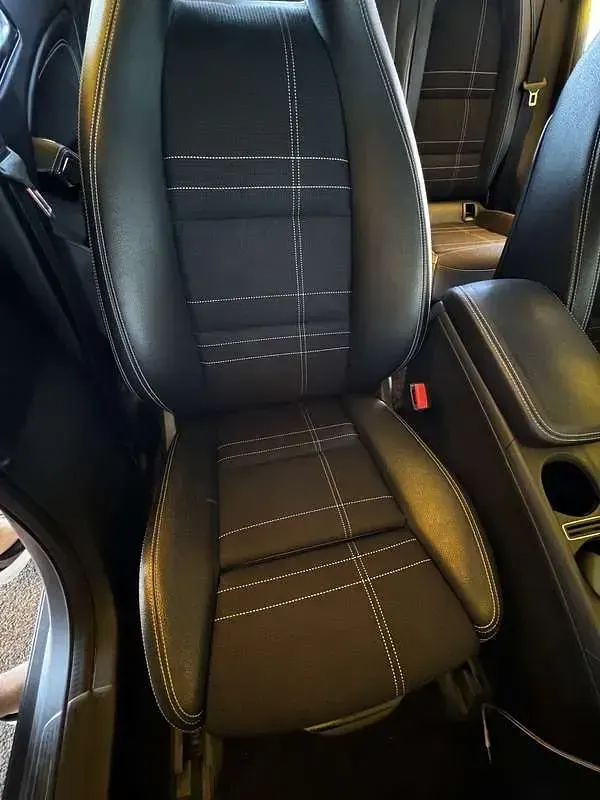 Usata Mercedes GLA200 136 CV (100 kW) 2017 SUV