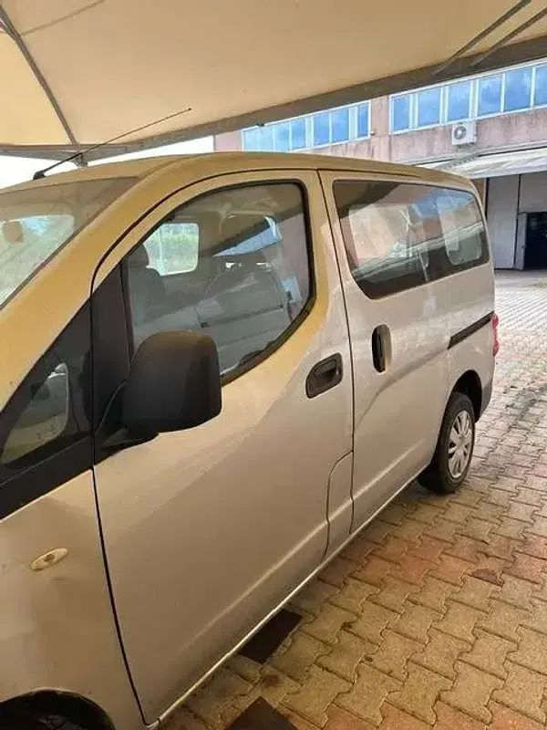 Usata Nissan NV200 131 CV (96 kW) 2015 Argento Monovolume