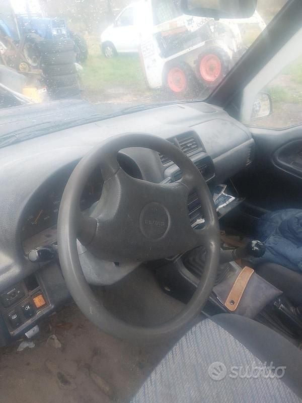 Usata Suzuki Vitara 1999 Blu SUV