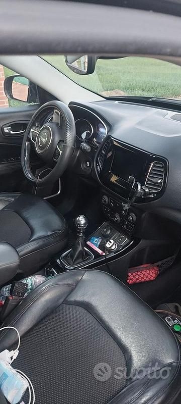 Usata Jeep Compass 156 CV (114 kW) 2017 Grigio SUV