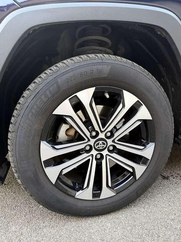 Usata Toyota RAV4 Hybrid Lounge 178 CV (130 kW) 2019 SUV