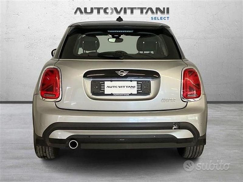 Usado Mini Cooper Essential 136 HP (100 kW) 2024 Cinzento Citadino