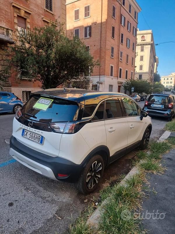 Usata Opel Crossland 110 CV (80 kW) 2022 Bianco SUV
