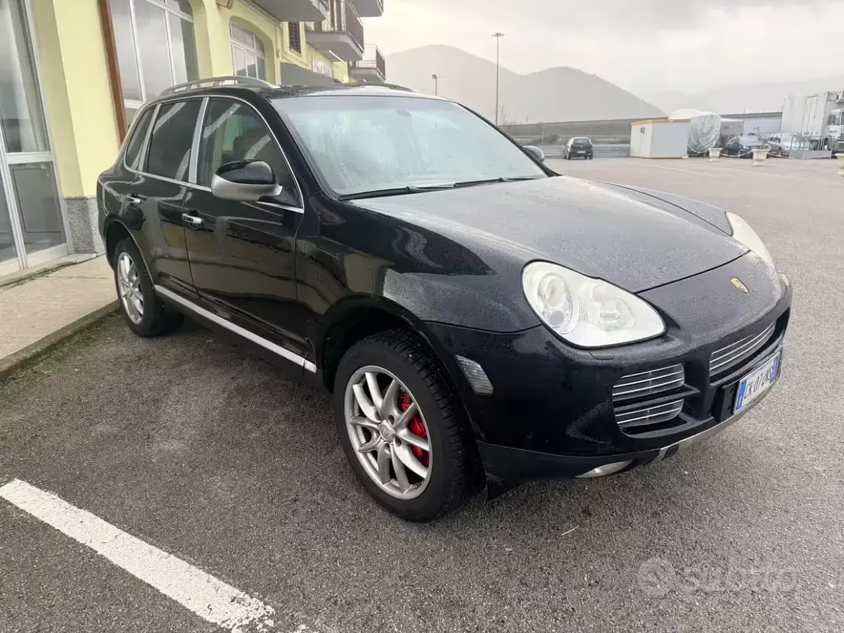 Usata Porsche Cayenne 250 CV (183 kW) 2004 Nero SUV