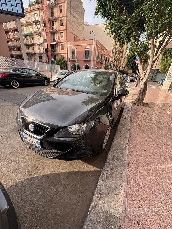 Usata 2009 Seat Ibiza Tre volumi | 2800 € - Immagine 1/3