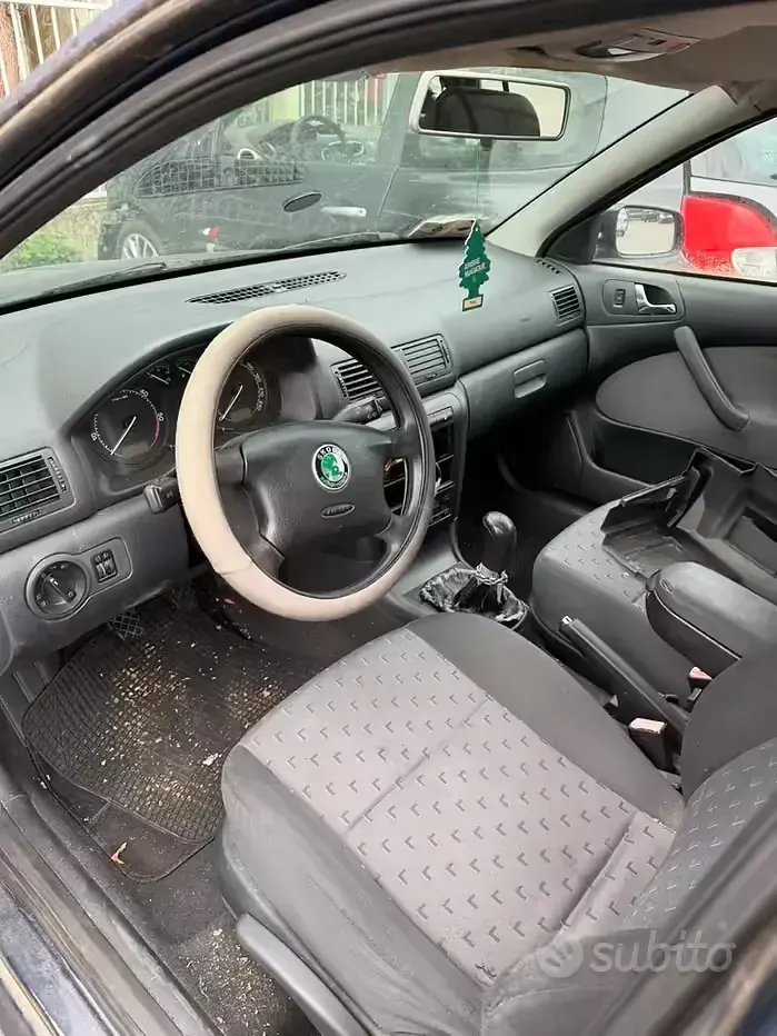Usata Skoda Octavia 90 CV (66 kW) 2003 Blu Station wagon