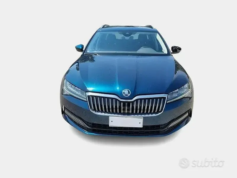 Usata Skoda Superb Executive 149 CV (109 kW) 2022 Bluazzurro Station wagon