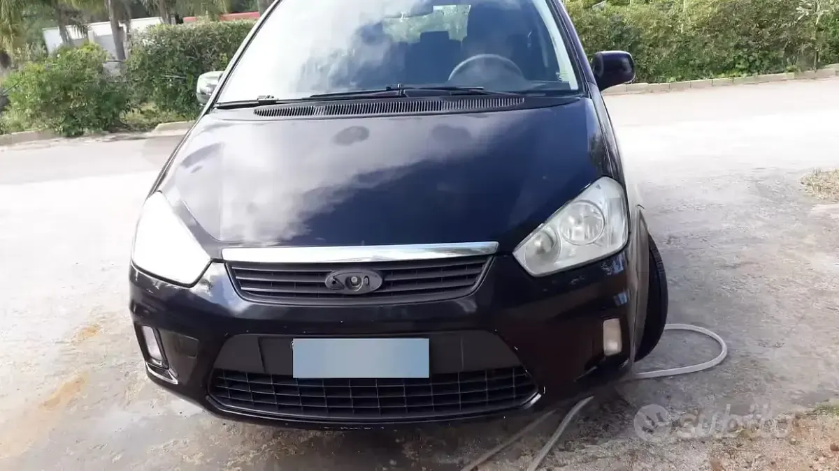 Usata Ford Tempo 90 CV (66 kW) 2011 Nero Monovolume