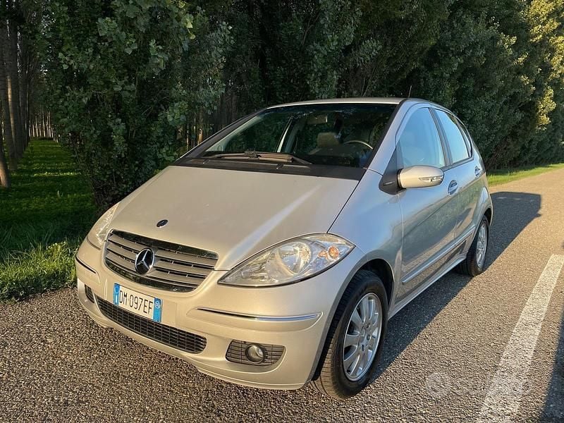Usata Mercedes A160 Elegance 82 CV (60 kW) 2007 Argento Utilitaria