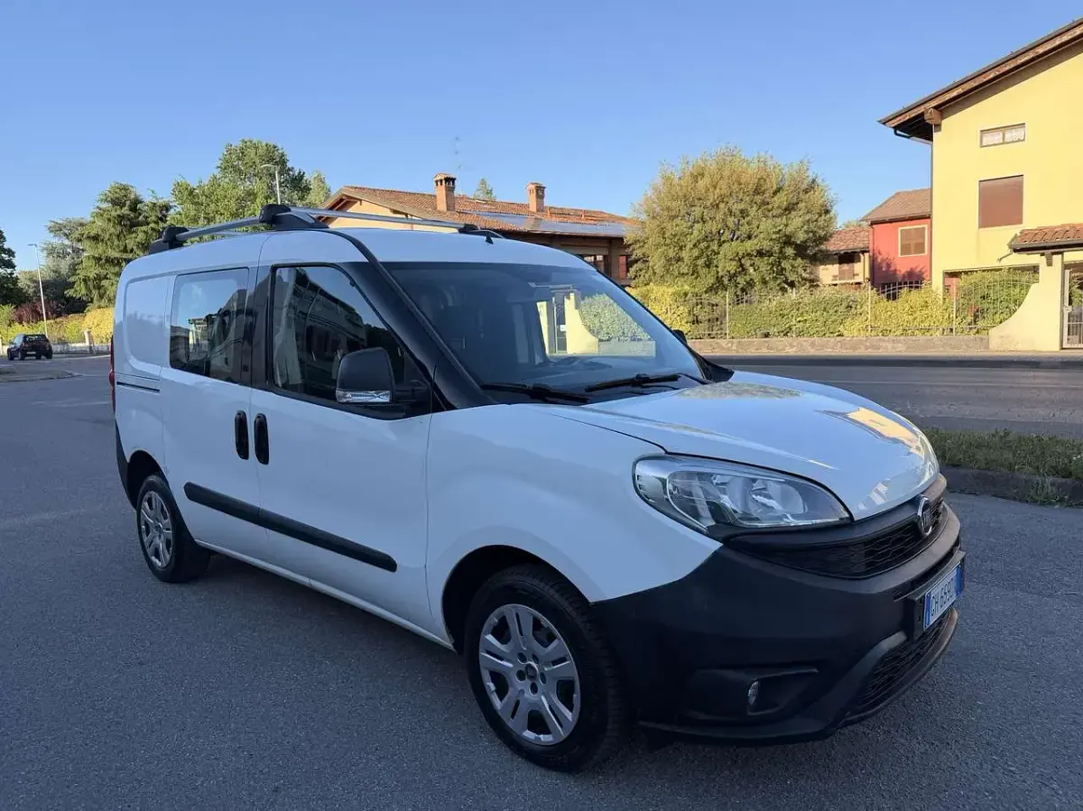 Usata Fiat Doblò Easy 90 CV (66 kW) 2021 Other Monovolume