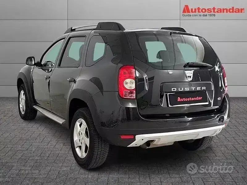 Usata Dacia Duster Lauréate 110 CV (80 kW) 2010 Grigio scuro SUV