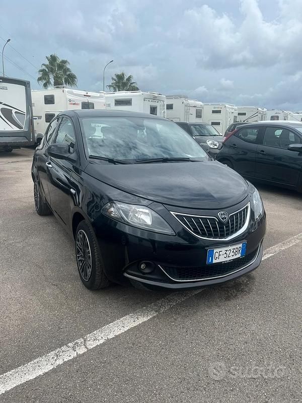Nero Usata 2021 Lancia Ypsilon Gold Due volumi | 11.500 € (Buon prezzo) - Immagine 1/4