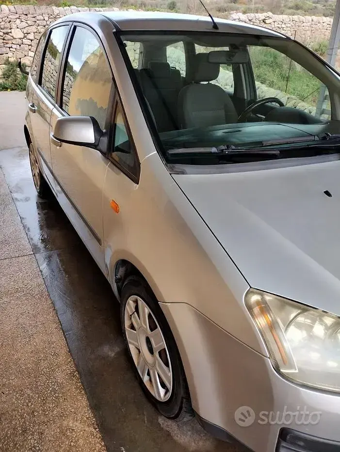 Usata Ford C-MAX 136 CV (100 kW) 2005 Argento Monovolume