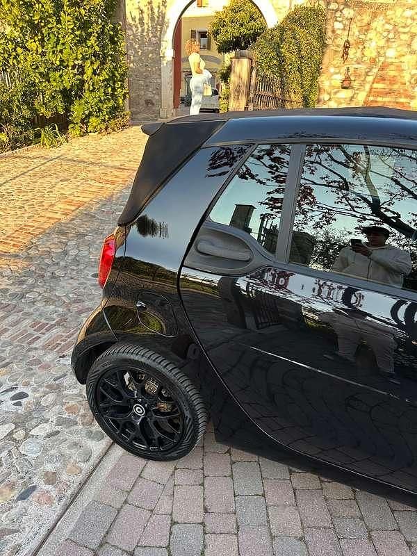 Usata Smart ForTwo Cabrio Passion 71 CV (52 kW) 2019 Nero Cabrio