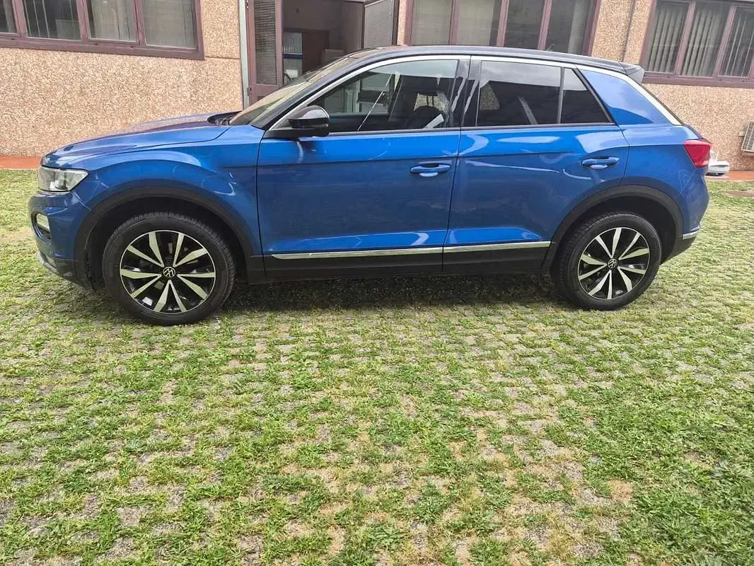 Usata VW T-Roc Style 110 CV (80 kW) 2021 Blu SUV