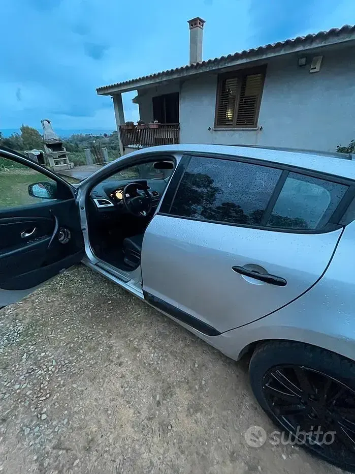 Usata Renault Mégane 110 CV (80 kW) 2009 Berlina