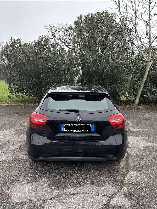 Usata Mercedes A160 Edition 90 CV (66 kW) 2017 Berlina