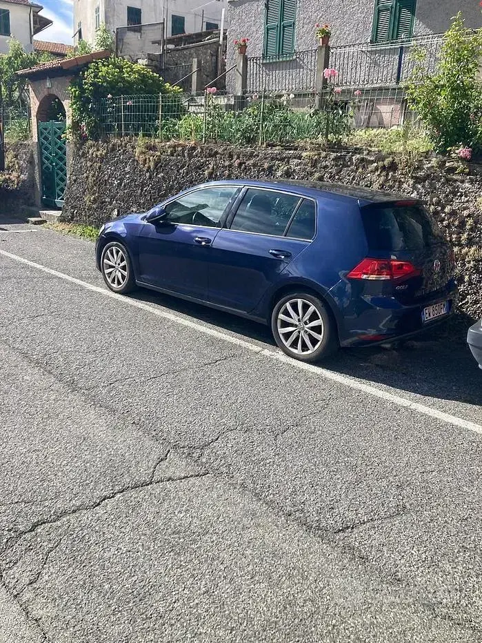 Usata VW Golf VII 105 CV (77 kW) 2014 Blu Berlina