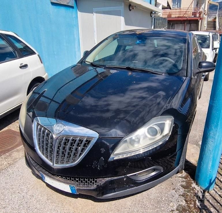 Usata Lancia Delta 120 CV (88 kW) 2010 Nero Utilitaria