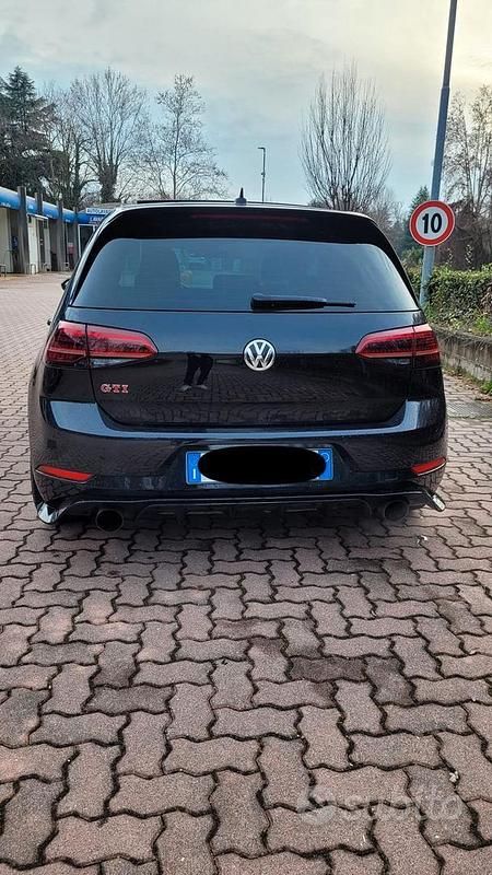 Usata VW Golf VII GTI 245 CV (180 kW) 2020 Nero Berlina