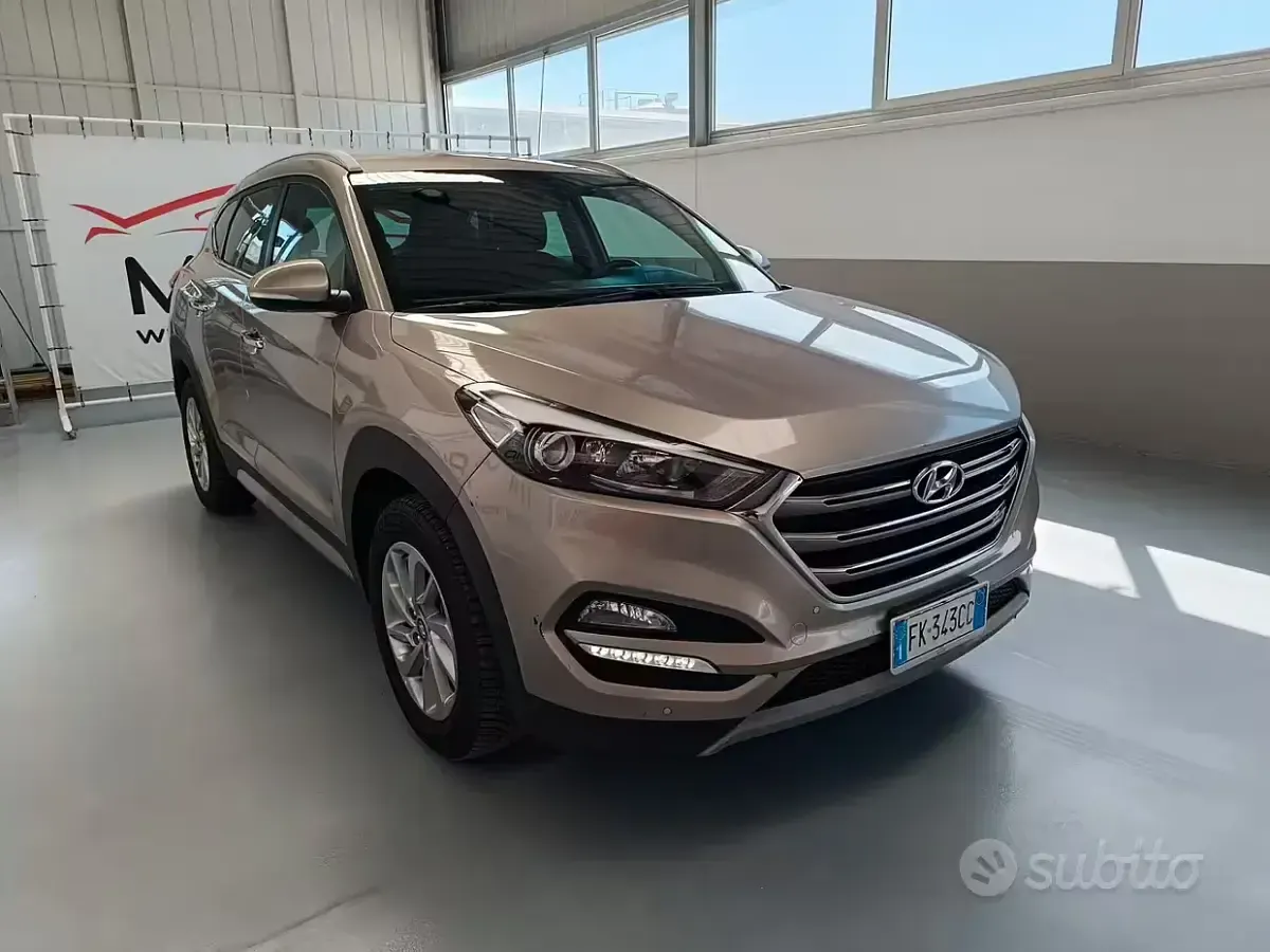 Usata Hyundai Tucson Xpossible 141 CV (103 kW) 2017 Grigio SUV