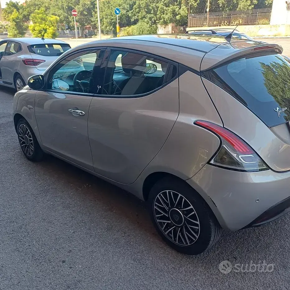 Usata Lancia Ypsilon S 95 CV (69 kW) 2011 Grigio Utilitaria