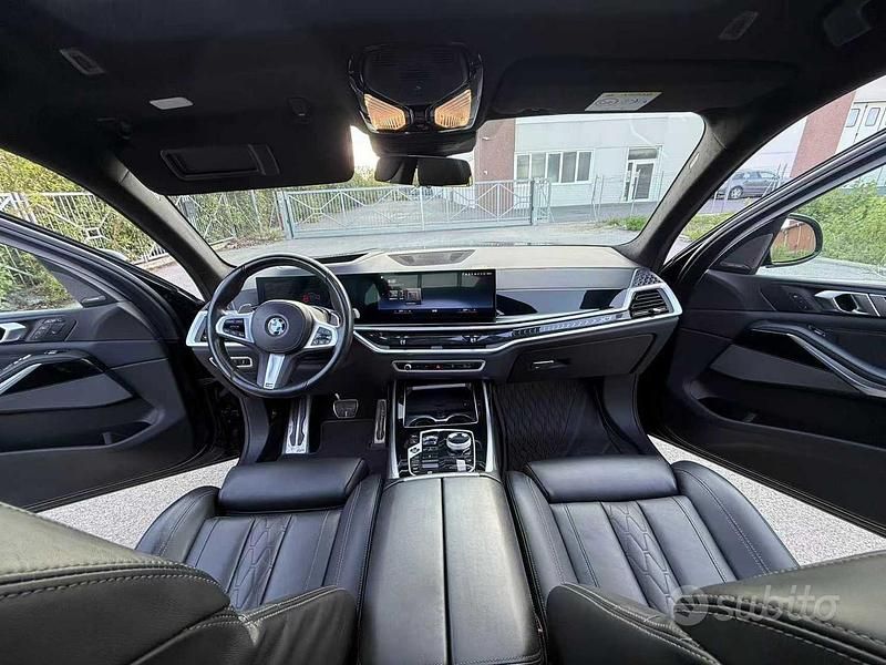 Begagnad BMW X7 2022 Svart SUV