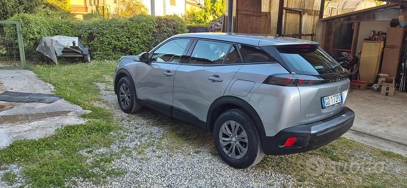 Usata Peugeot 2008 Active 102 CV (75 kW) 2021 Grigio SUV