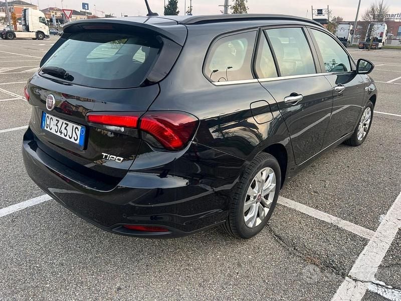 Usata Fiat Tipo S 131 CV (96 kW) 2020 Nero Station wagon