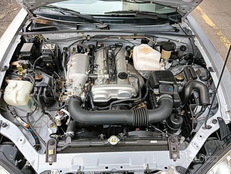 Usata Mazda MX5 145 CV (106 kW) 2004 Grigio Cabrio