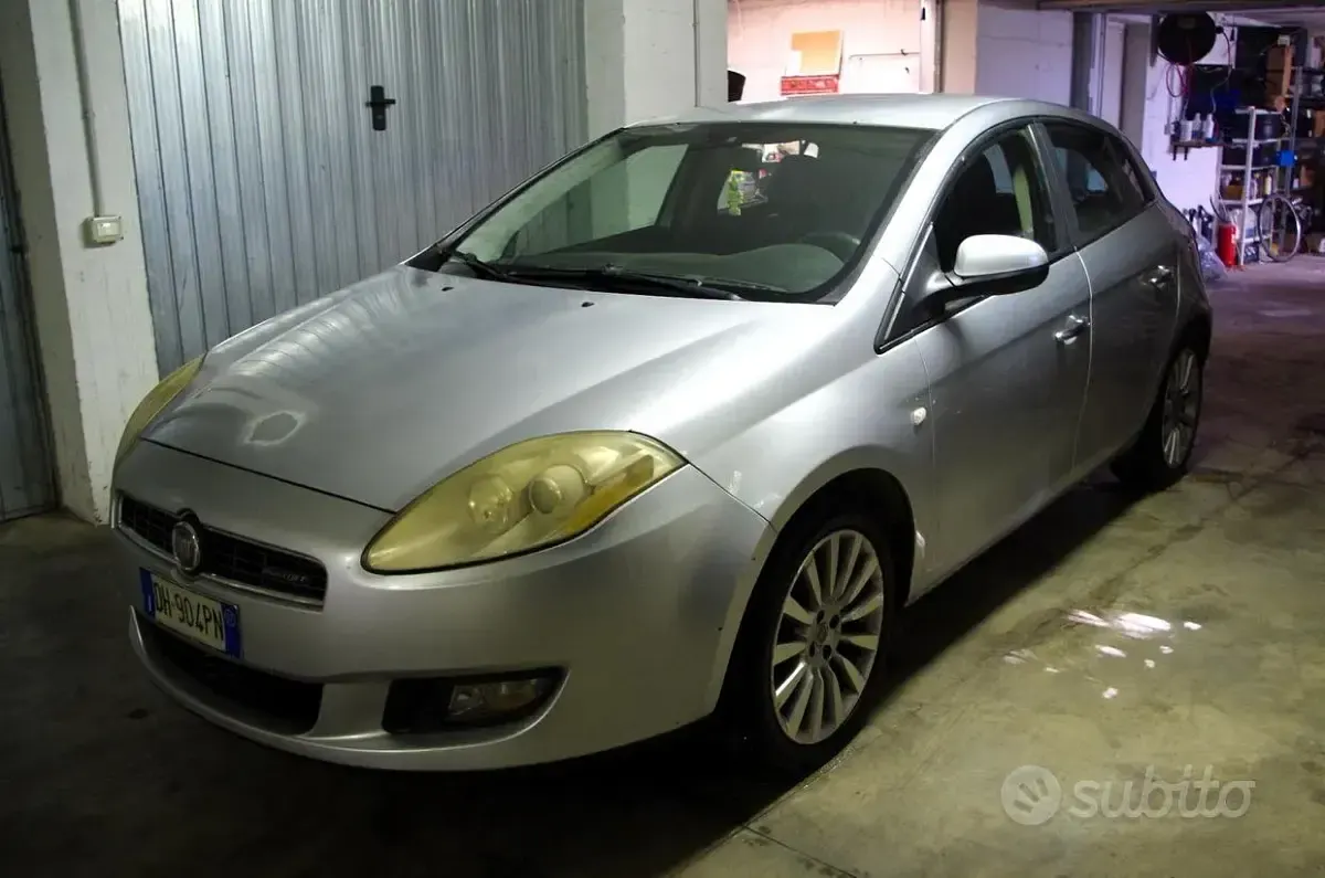 Usata Fiat Bravo Emotion 120 CV (88 kW) 2007 Argento Utilitaria
