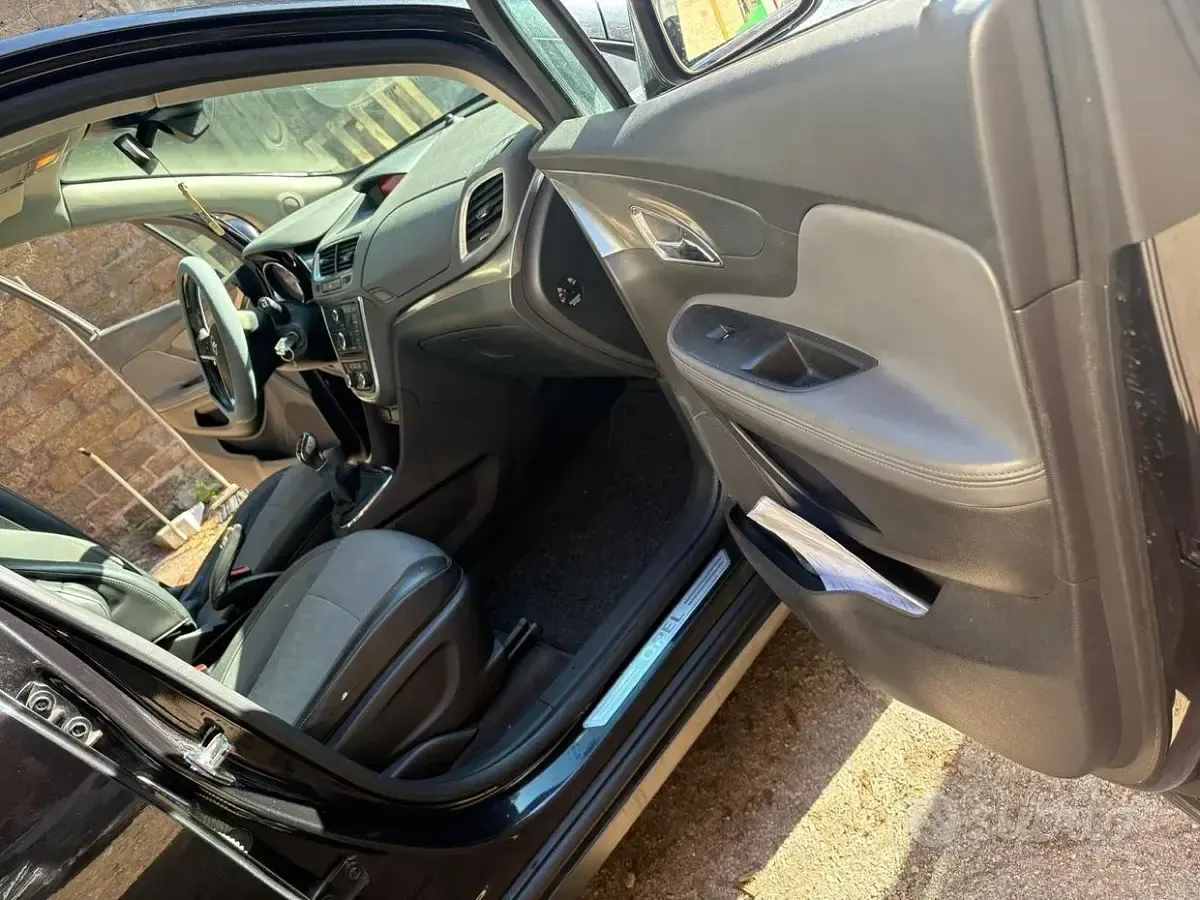 Usata Opel Mokka Cosmo 131 CV (96 kW) 2014 SUV