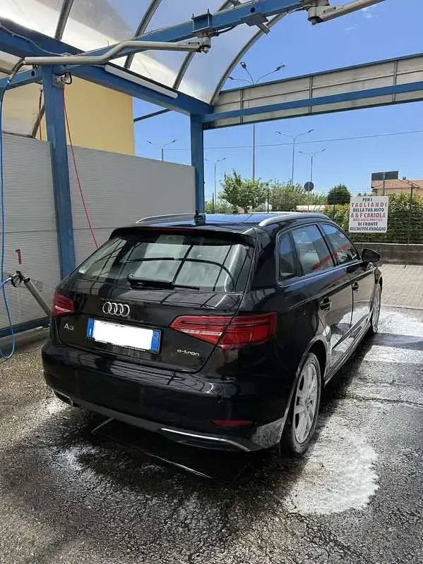 Usata Audi A3 Sportback e-tron Sport 110 kW (150 CV) 2018 Nero Utilitaria