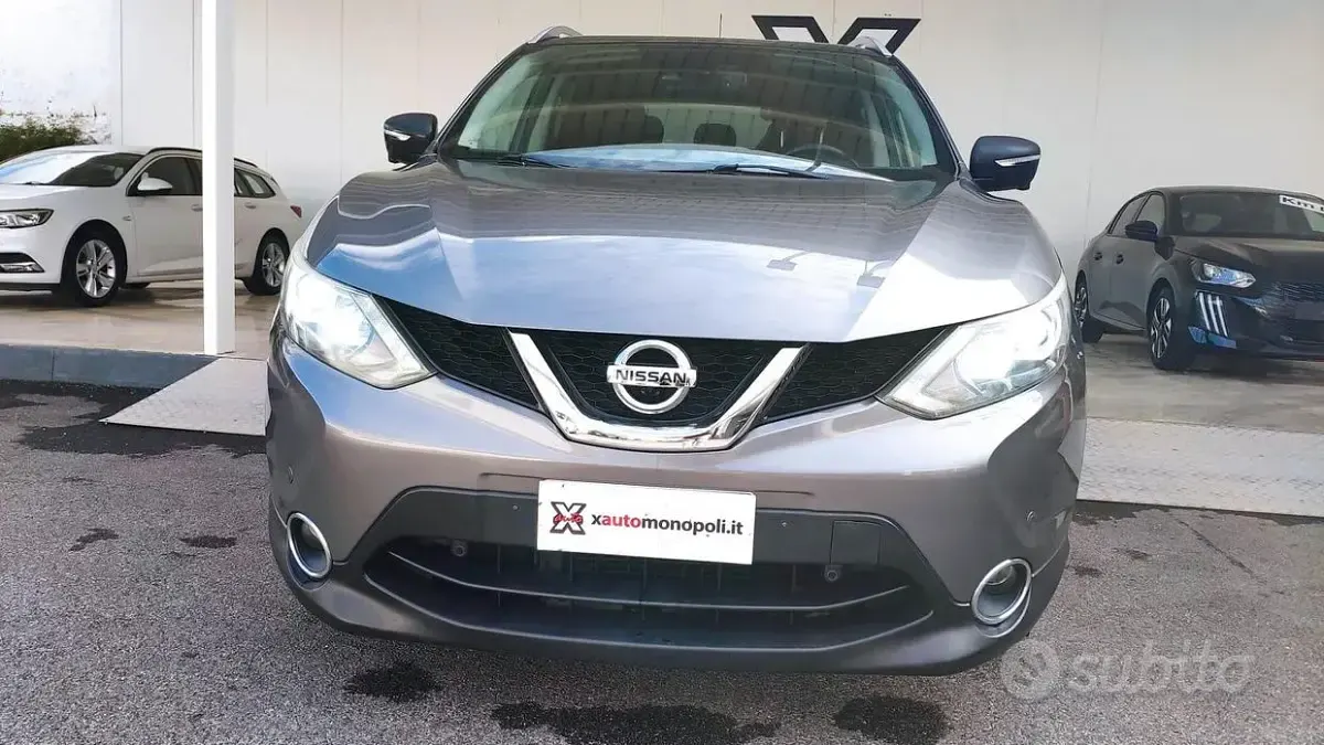Usata Nissan Qashqai Tekna 110 CV (80 kW) 2015 Grigio SUV