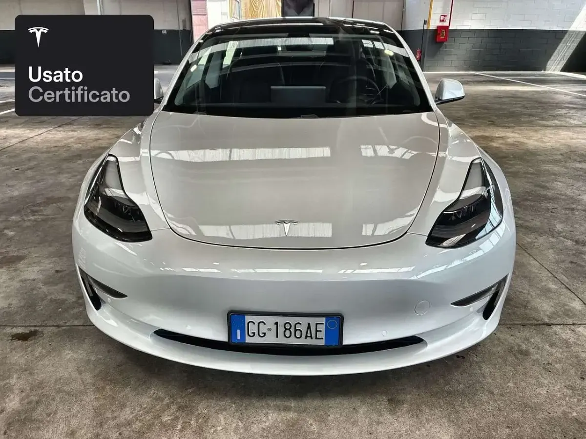 Usata Tesla Model 3 Long Range AWD 324 kW (441 CV) 2021 Pearl white multicoat Berlina