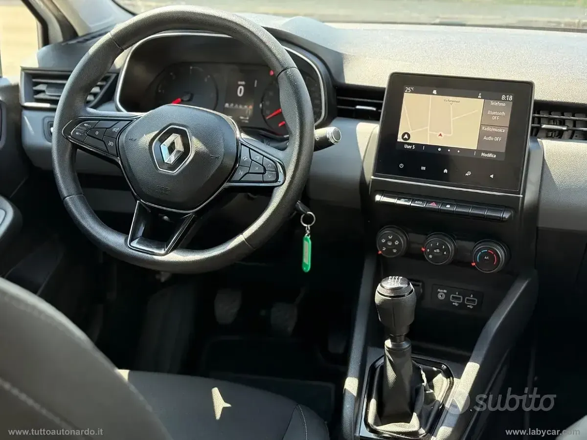 Usata Renault Clio V Business 86 CV (63 kW) 2021 Bianco Berlina