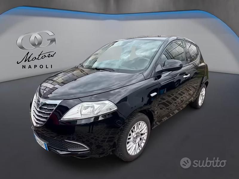 Usata Lancia Ypsilon Gold 69 CV (50 kW) 2014 Nero Utilitaria