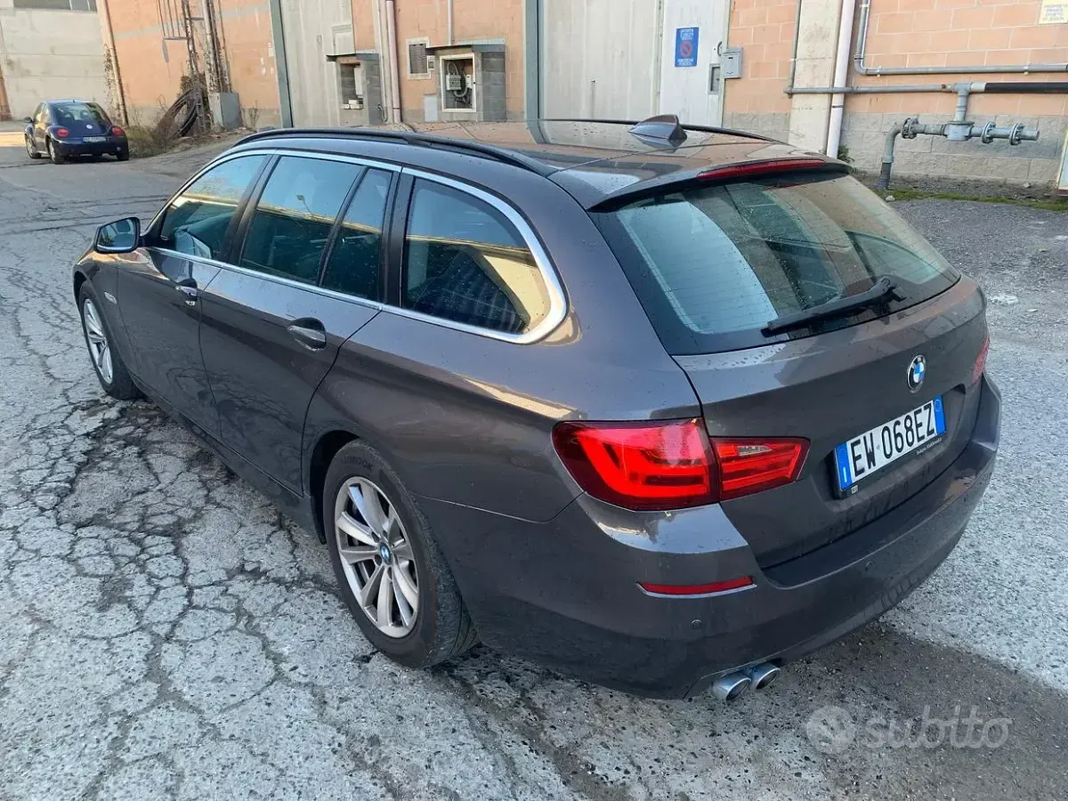 Usata BMW 520 Efficient Dynamics 184 CV (135 kW) 2012 Grigio Station wagon