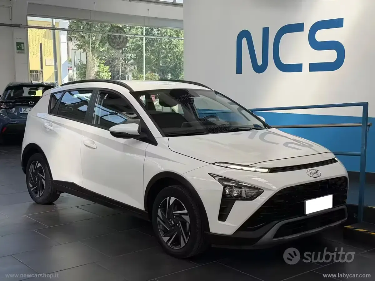 Usata Hyundai Bayon 84 CV (61 kW) 2023 Bianco SUV